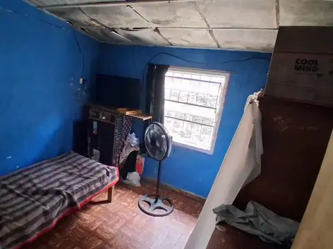 Casa 4 ambientes con 1 baño