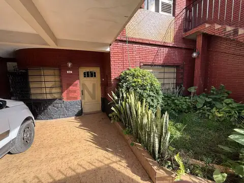 VENTA PH 3 AMBIENTES EN PLANTA BAJA LANUS OESTE