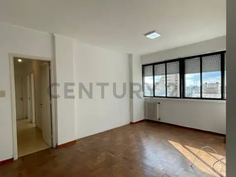 55 N° 605 entre 7 y 8- Departamento de dos dormitorios en venta