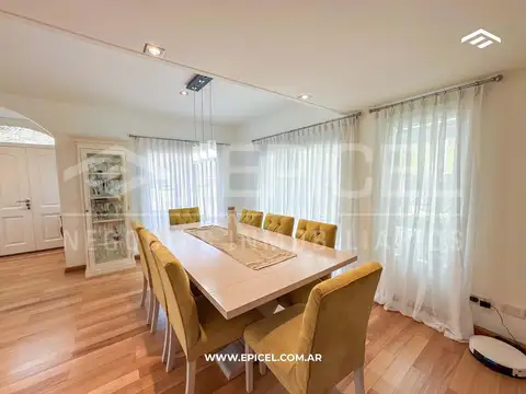 VENTA CASA EN SOLAR DEL BOSQUE CANNING