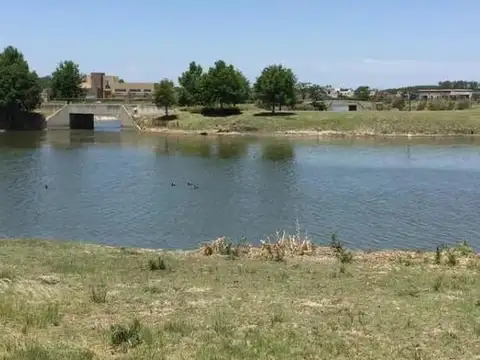 VENTA TERRENO A LA LAGUNA - BARRIO SAN SEBASTIAN