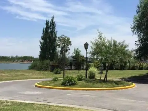 Terreno en Venta en Countries y Barrios Cerrados en Pilar, USD 77.000