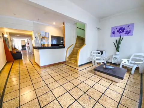 Hotel 20 hab. - Lamadrid y Alberti