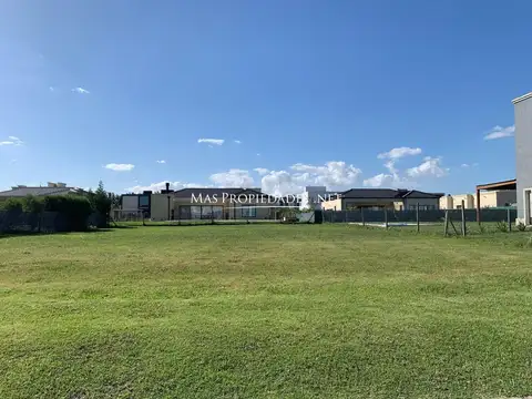 Terreno en Venta 30  mts Frente