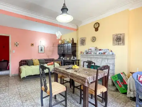 Depto Tipo Casa 2 ambientes con 1 baño