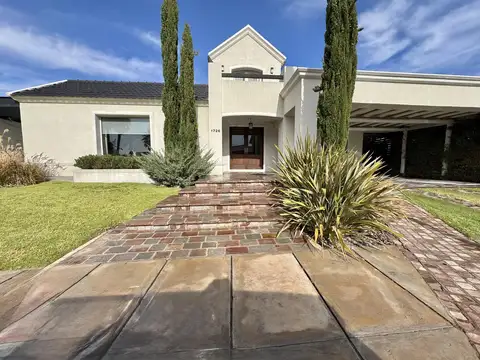 Casa en Venta en Mendoza, USD 515.000