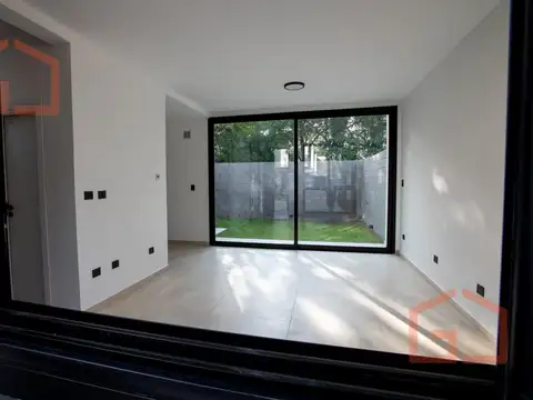 Depto Tipo Casa en Venta 1 año