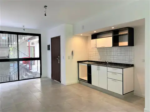 Moderno ambiente divisible a la venta con balcón y amenities – 2° piso – Saavedra.