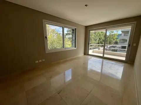 Departamento en Alquiler con 2 cocheras