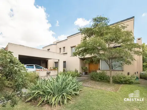 Casa 7 ambientes con 4 baños