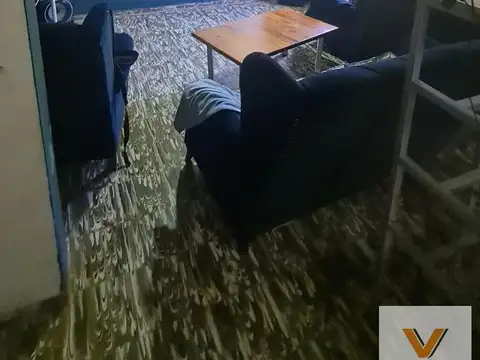 Casa 5 ambientes con 1 baño