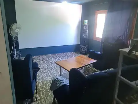 Casa 5 ambientes con 1 baño