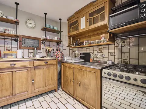 Depto Tipo Casa en Venta 80 años