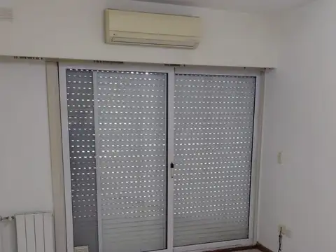Departamento en Alquiler en Parque Patricios, $ 900.000