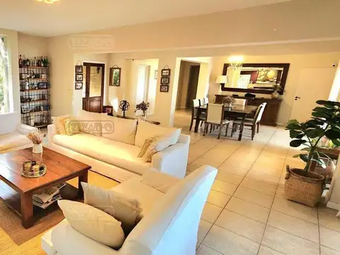 Casa en Venta de 5 dormitorios