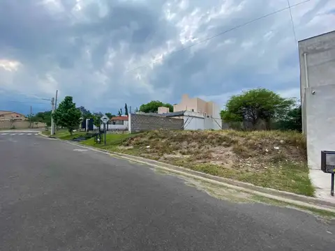 Terreno en Venta en San Fdo del Valle de Catamarca, USD 55.000