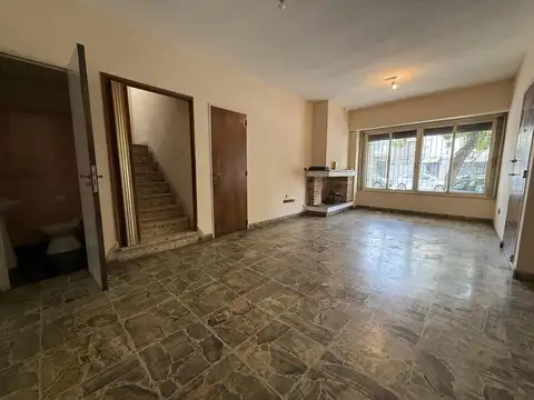 Depto Tipo Casa en Venta 50 años