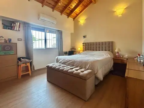 Depto Tipo Casa en Venta en Villa Lynch, USD 108.000