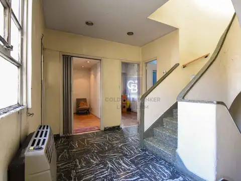 Depto Tipo Casa en Venta con 1 cocheras