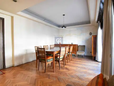 Depto Tipo Casa en Venta de 5 dormitorios