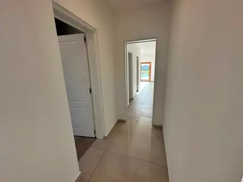 Hermosa Casa 4 amb. en San Felipe CON FINANCIACIÓN