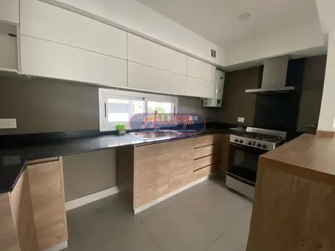 Departamento en Venta en Velez Sarsfield, USD 245.000