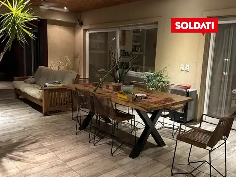 Casa en Venta de 4 dormitorios