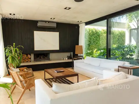 Casa 10 ambientes con 6 baños