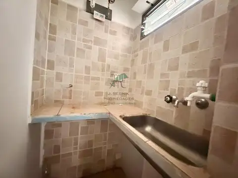 LOCAL EN ESQUINA MUCHA EXPOSICIÓN EXDCELENTE UBICACIÓN