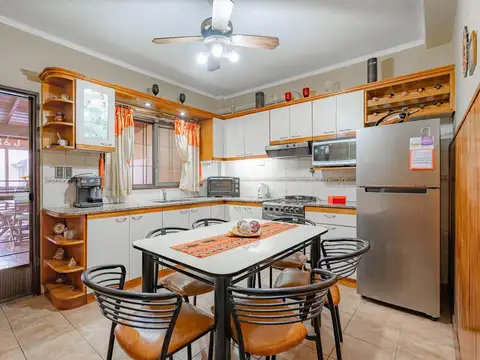 Depto Tipo Casa en Venta con 1 cocheras