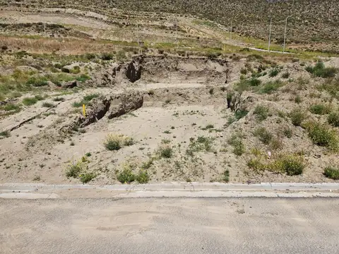 TERRENO EN VENTA BARRIO LA COLINA