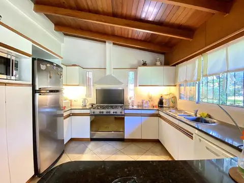 Casa Monoambiente con 2 baños