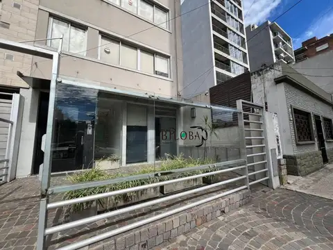 VENTA LOCAL COMERCIAL CON COCHERA- MORON