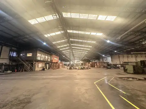 VENTA GALPÓN INDUSTRIAL OFICINAS PIÑEYRO AVELLANEDA