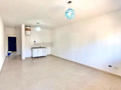 ALQUILER DOS AMBIENTES EN COMPLEJO CON ESPACIO GUARDA COCHE
