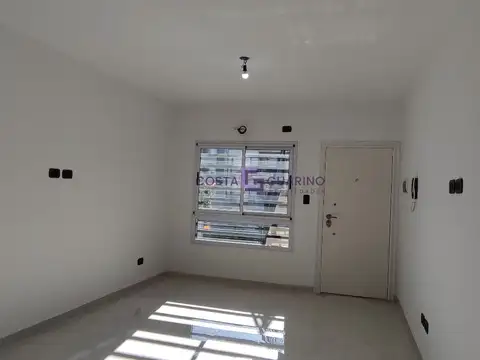 Departamento en Alquiler en Lomas del Mirador, $ 600.000