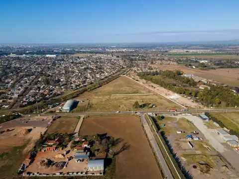 Av. Silvestre Begnis 1100 'F1