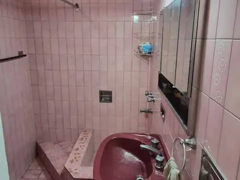 Depto Tipo Casa 4 ambientes con 2 baños