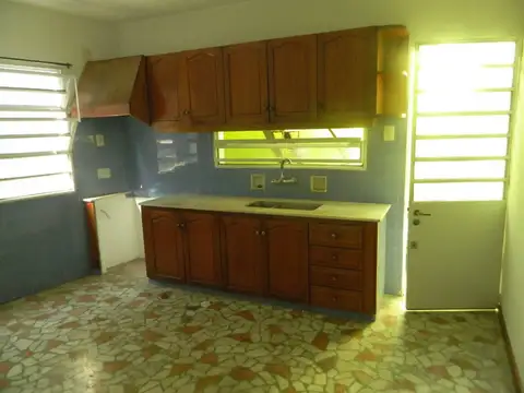 VENTA CASA y dos apartamentos a reciclar Reducto
