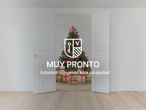 Casa para reciclar o demoler en amplio terreno en Granadero Baigorria