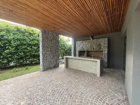Casa en Alquiler 8 años