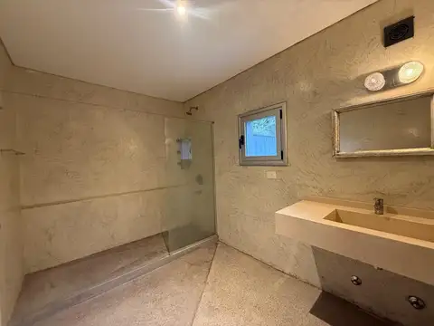 Casa en Alquiler de 3 dormitorios
