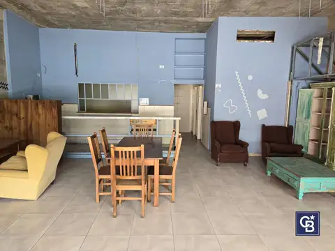Venta con renta de Local con mayor superficie en Shopping Pueblo Caamaño, Pilar