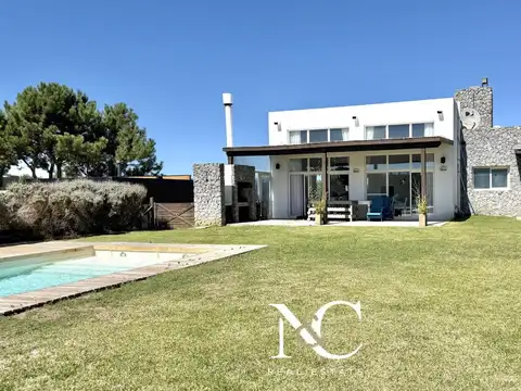 Casa en Venta en Costa Esmeralda - Gas Natural