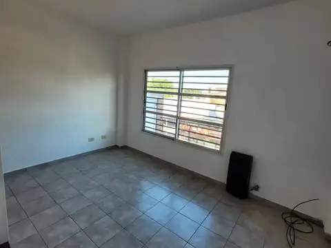 Departamento en Alquiler en Quilmes Oeste, $ 550.000