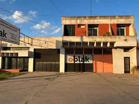 Propiedad con Galpónes, Oficinas y Departamento