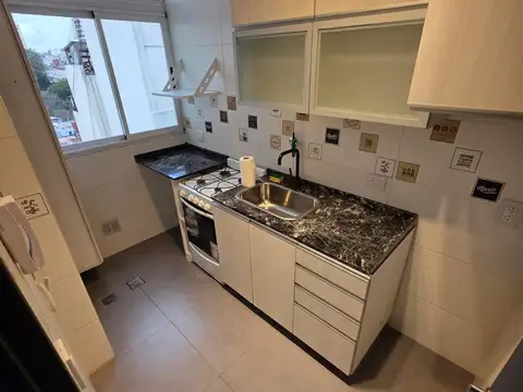MUY LINDO 2 AMB. RECIEN RECICLADO - COCINA INDEPENDIENTE - MYU LUMINOSO  - EXCELENTE UBICACIÓN