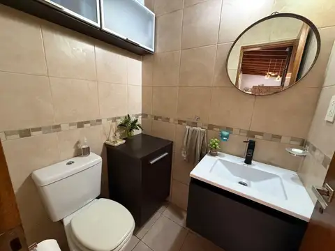 Casa 3 ambientes con 2 baños