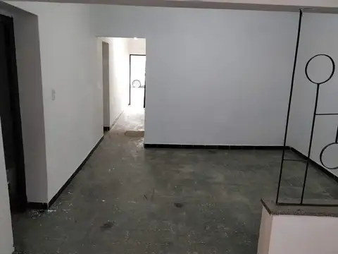 CASA 2 DORMITORIOS, CON SALÓN Y GALPÓN