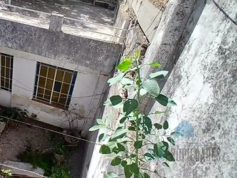 Lote Sobre la Avenida, Ideal Edificio (en Flores)